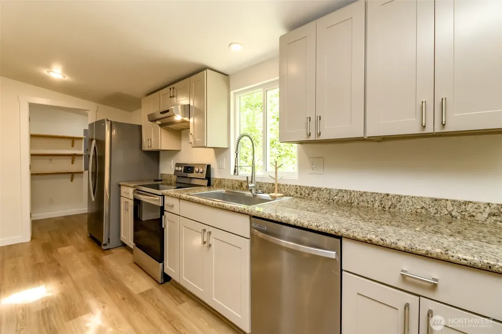 17807 43rd Avenue E Tacoma WA 98446
