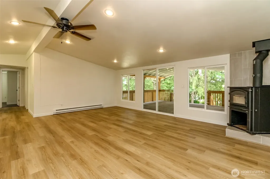 17807 43rd Avenue E Tacoma WA 98446