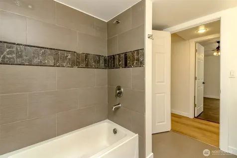 17807 43rd Avenue E Tacoma WA 98446