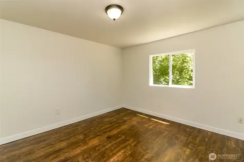 17807 43rd Avenue E Tacoma WA 98446