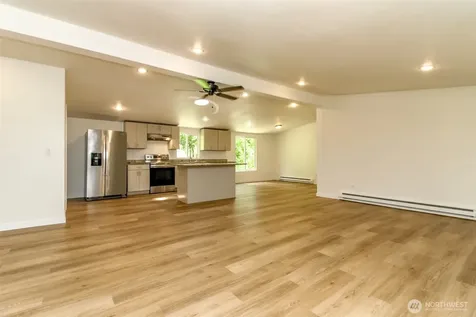 17807 43rd Avenue E Tacoma WA 98446