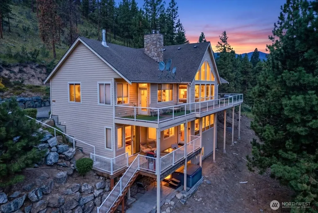 7371 Ridgeview Drive Chelan WA 98816