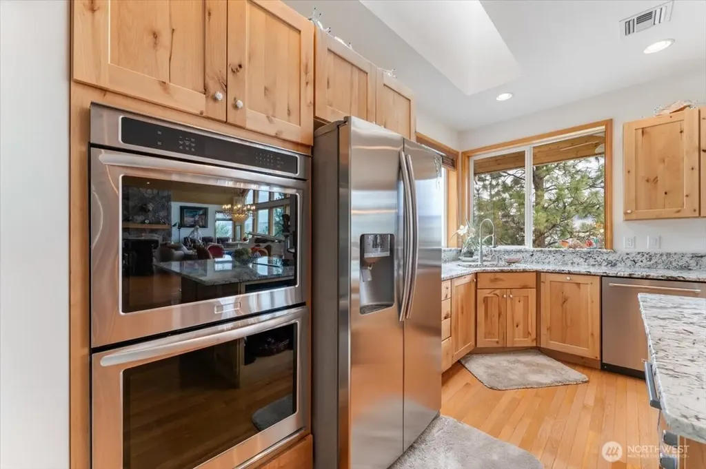 7371 Ridgeview Drive Chelan WA 98816