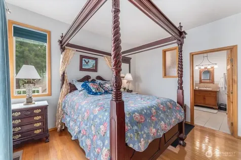 7371 Ridgeview Drive Chelan WA 98816