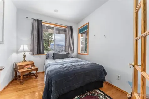 7371 Ridgeview Drive Chelan WA 98816