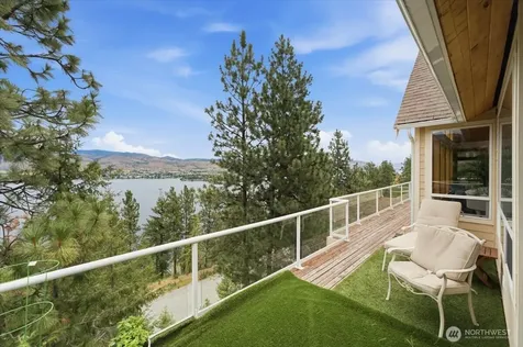 7371 Ridgeview Drive Chelan WA 98816