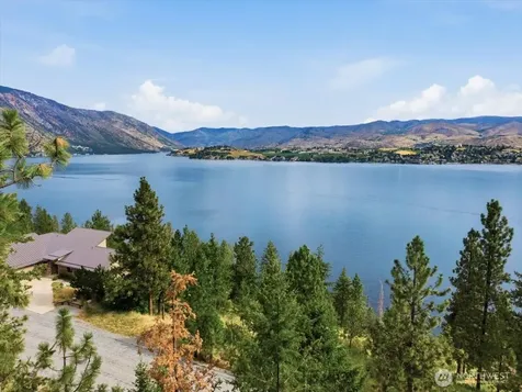 7371 Ridgeview Drive Chelan WA 98816