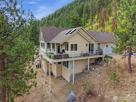 7371 Ridgeview Drive Chelan WA 98816