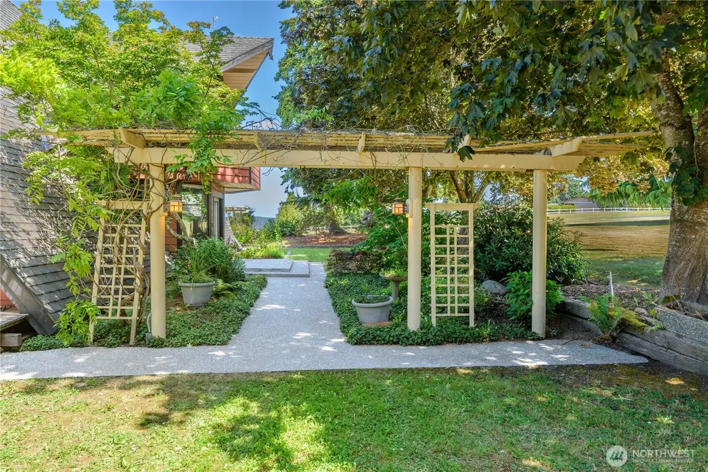141 Bay Ridge Place Sequim WA 98382
