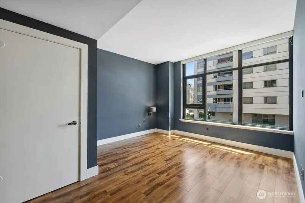 2911 2nd Avenue Seattle WA 98121