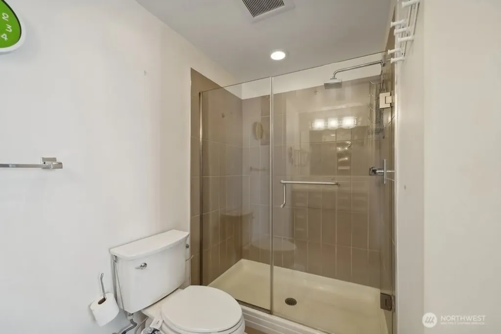 2911 2nd Avenue Seattle WA 98121