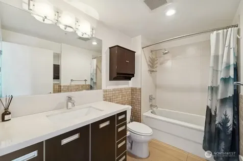 2911 2nd Avenue Seattle WA 98121