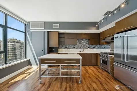 2911 2nd Avenue Seattle WA 98121