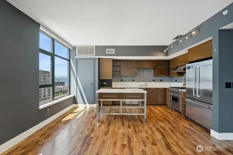2911 2nd Avenue Seattle WA 98121