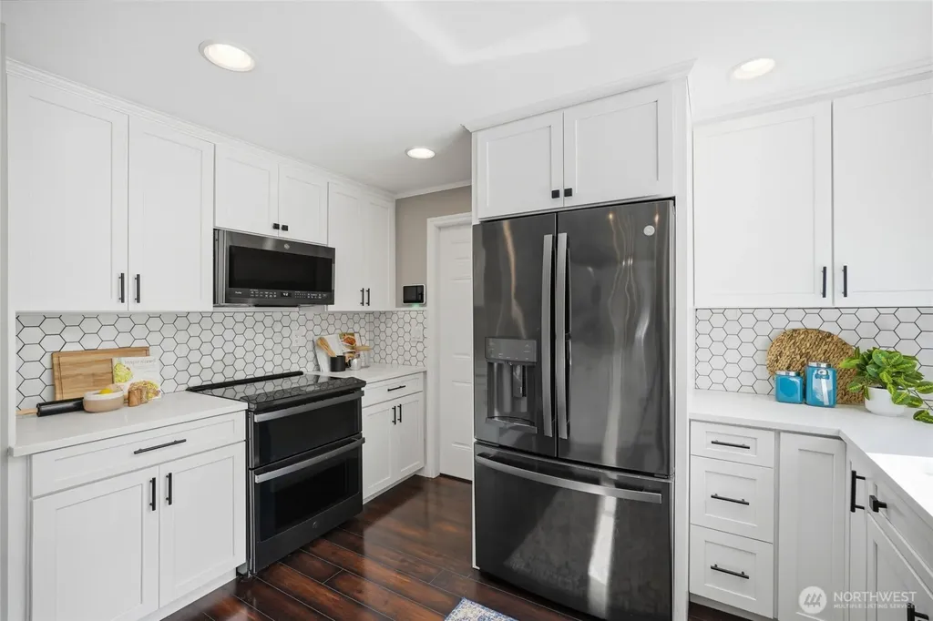 4930 183rd Place SW Lynnwood WA 98037