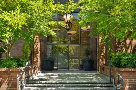 2330 43rd Avenue E Seattle WA 98112