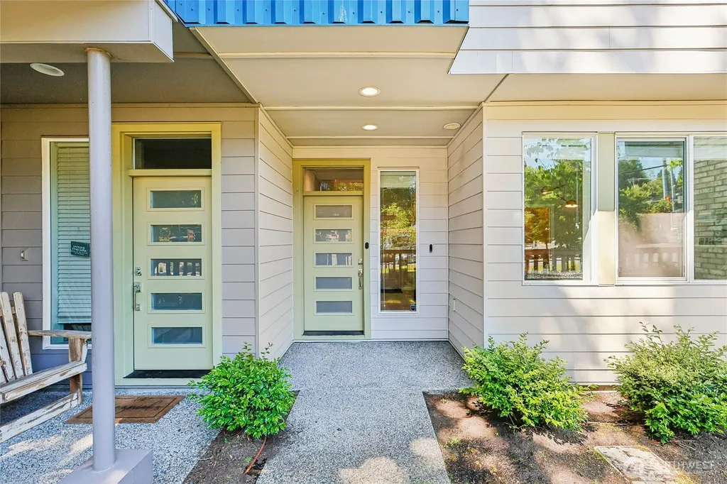 12120 76th Way NE Kirkland WA 98034