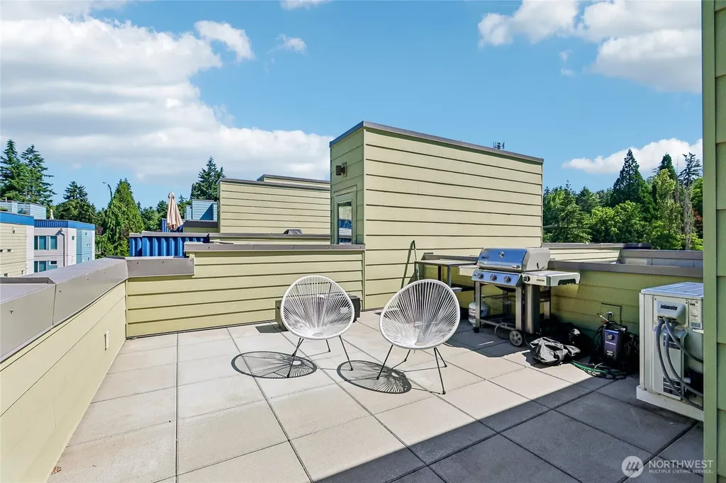 12120 76th Way NE Kirkland WA 98034