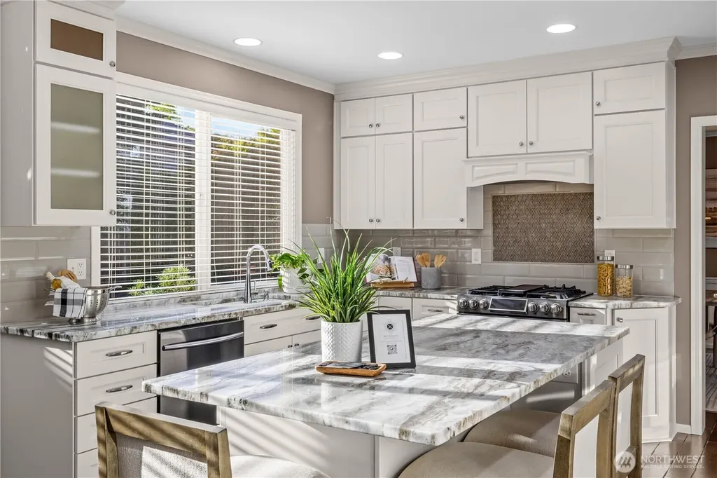 27174 27th Street Sammamish WA 98075