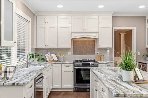 27174 27th Street Sammamish WA 98075