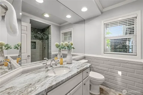 27174 27th Street Sammamish WA 98075