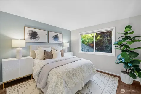 27174 27th Street Sammamish WA 98075