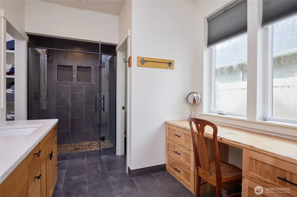865 NE Makiah Court College Place WA 99324
