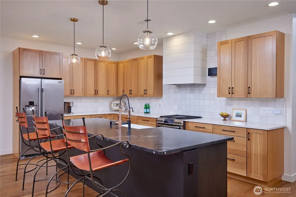 865 NE Makiah Court College Place WA 99324