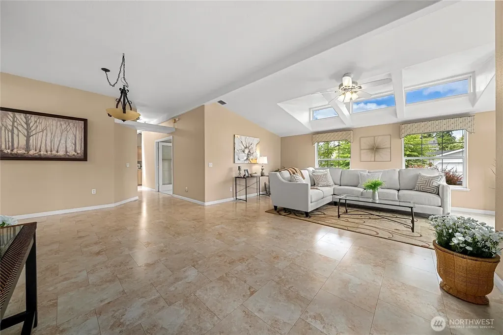 24105 221st Lane SE Maple Valley WA 98038