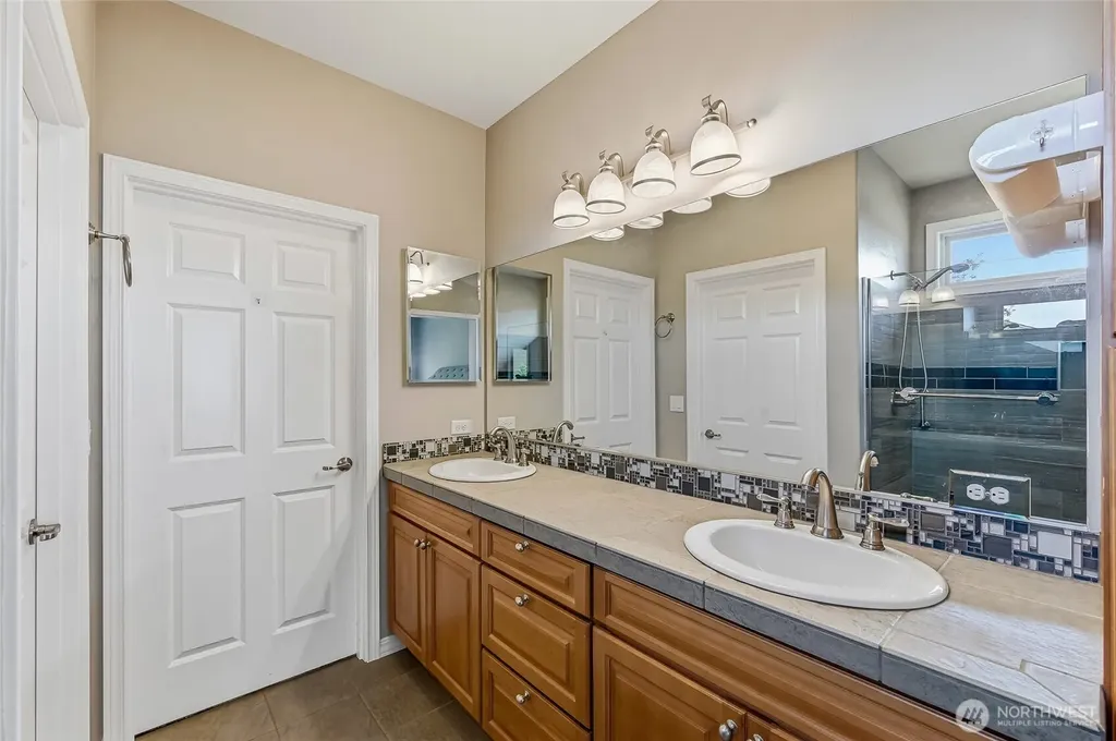 12419 243rd Terrace NE Redmond WA 98053