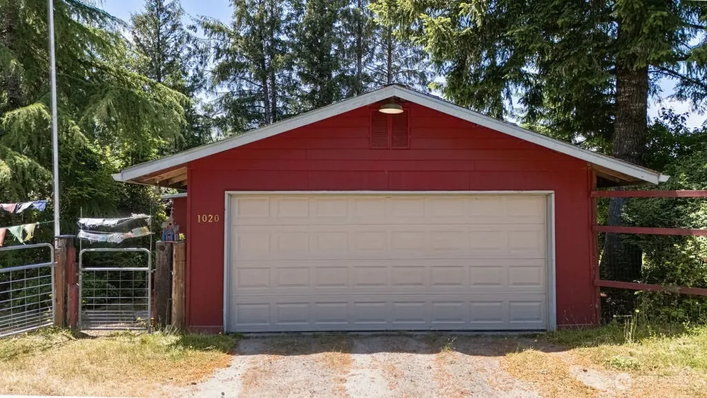 1020 Chuckhole Way Forks WA 98331