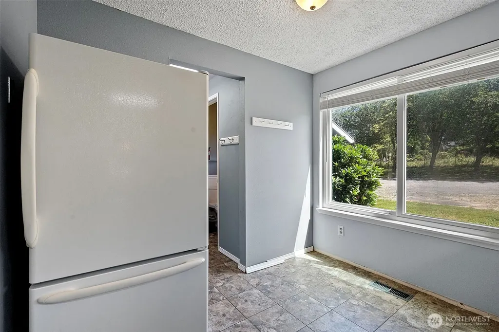 4973 Glenwood Road SW Port Orchard WA 98367