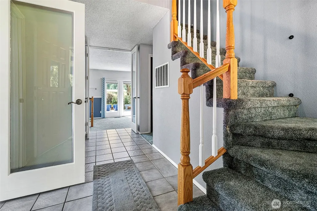 4973 Glenwood Road SW Port Orchard WA 98367