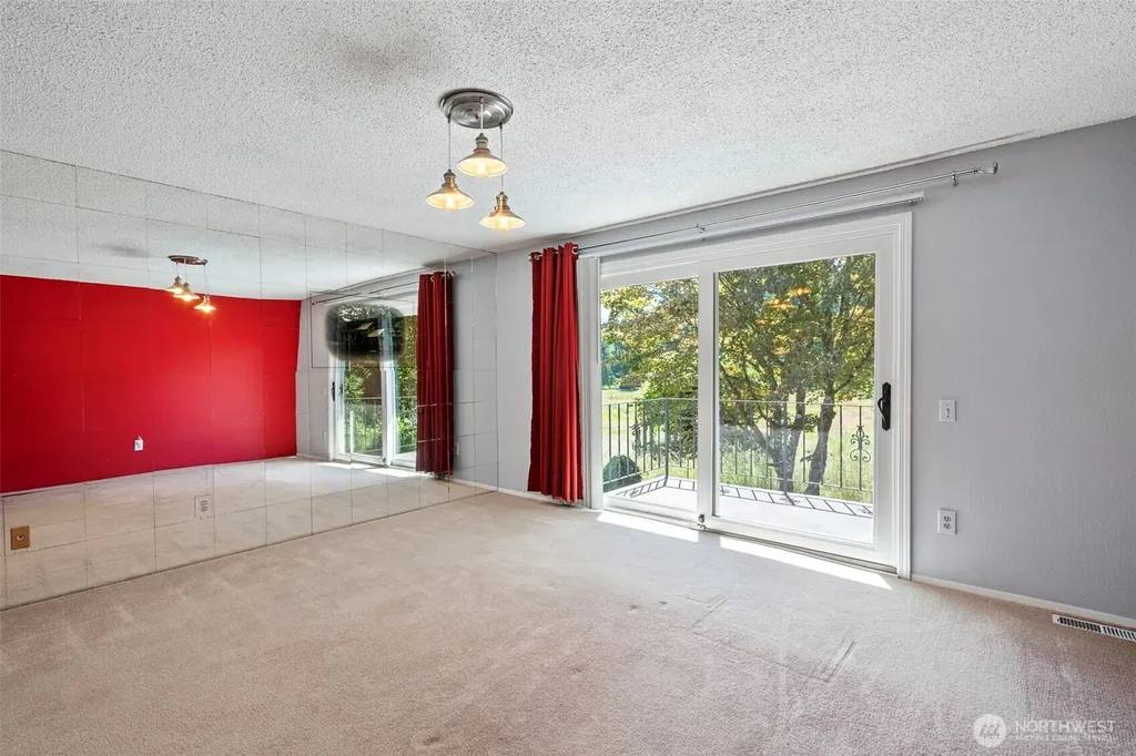 4973 Glenwood Road SW Port Orchard WA 98367