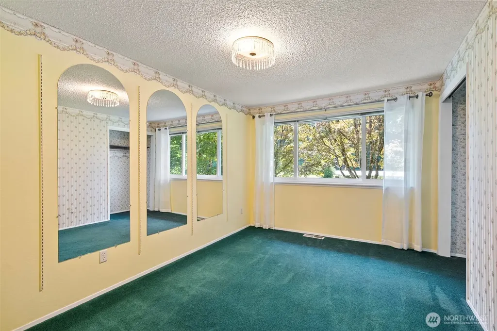 4973 Glenwood Road SW Port Orchard WA 98367