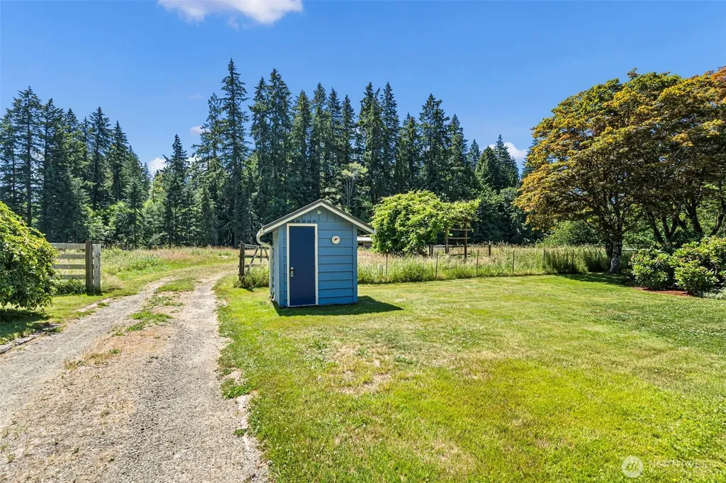 4973 Glenwood Road SW Port Orchard WA 98367