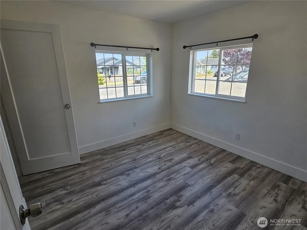 607 S H Street Port Angeles WA 98363