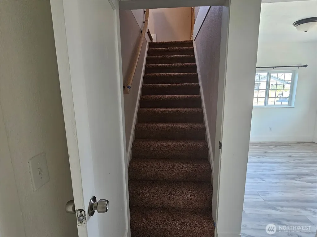 607 S H Street Port Angeles WA 98363