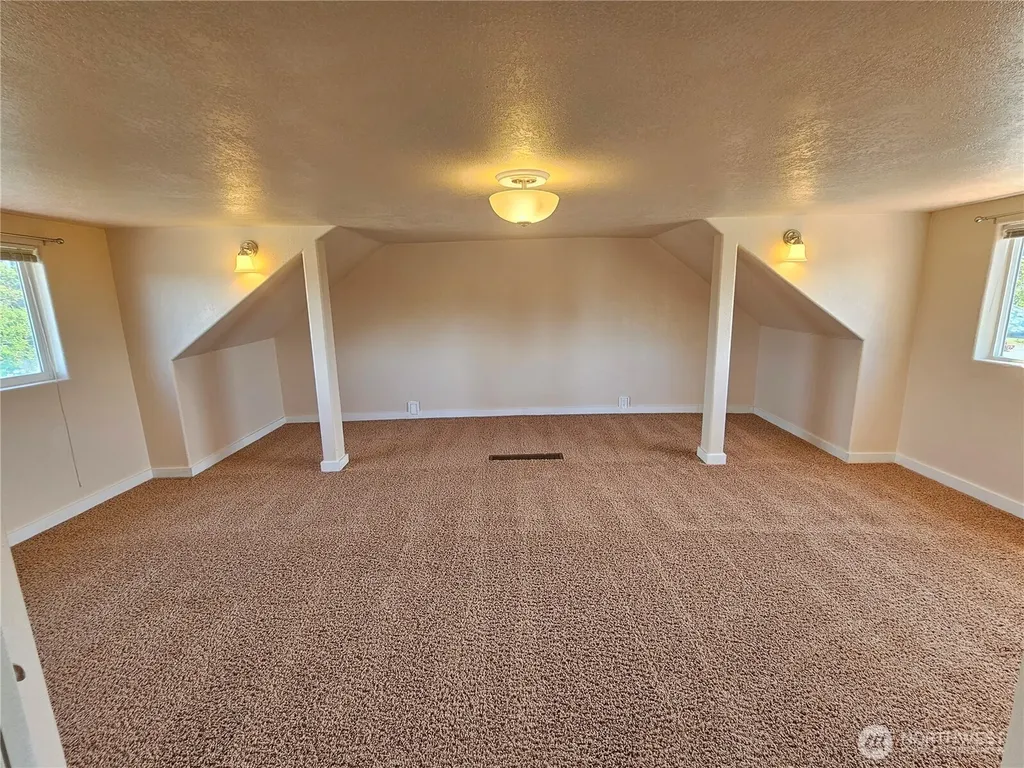 607 S H Street Port Angeles WA 98363