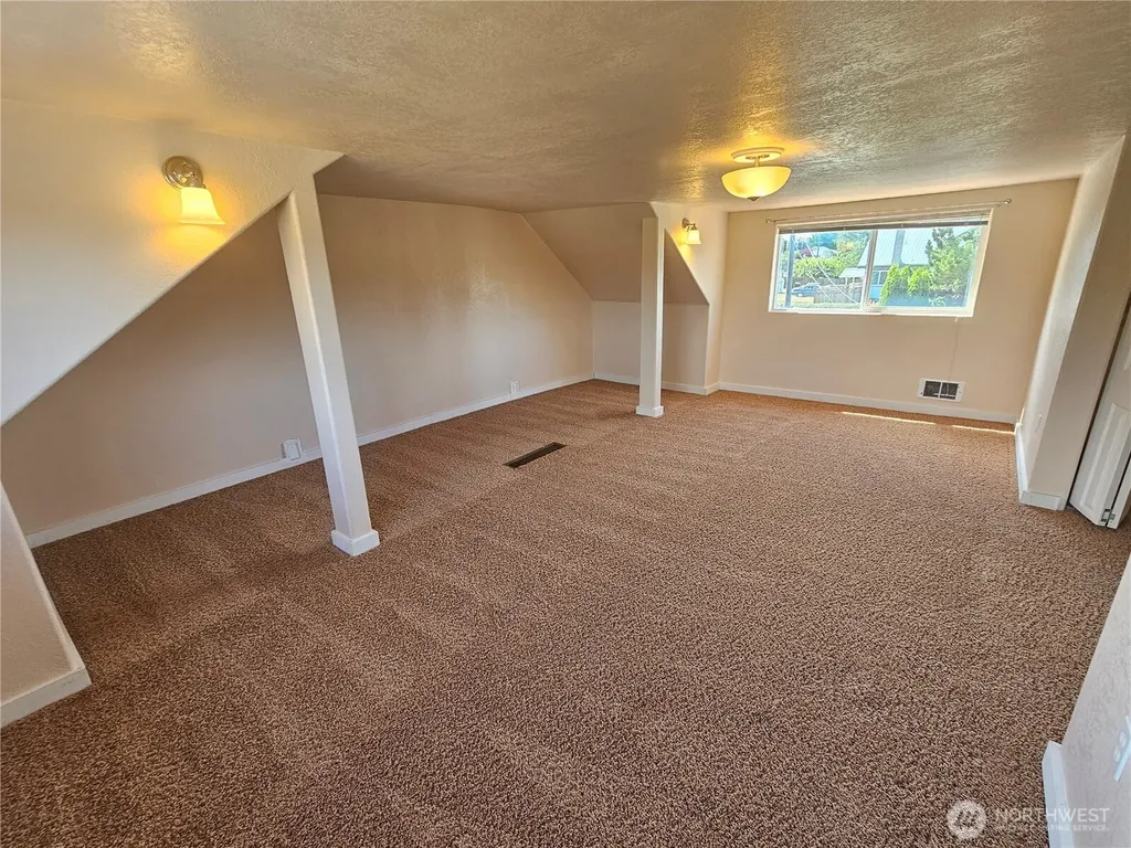 607 S H Street Port Angeles WA 98363