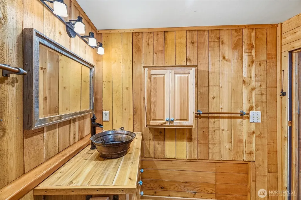 1217 Jamison Street Lummi Island WA 98262