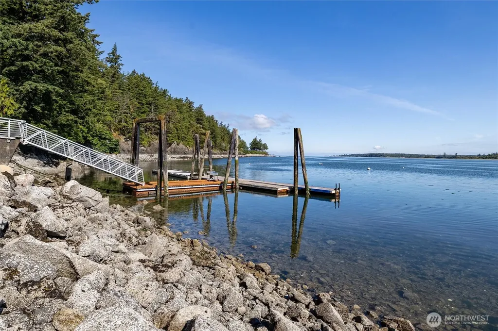 1217 Jamison Street Lummi Island WA 98262