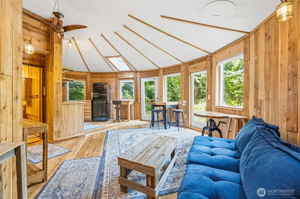 1217 Jamison Street Lummi Island WA 98262