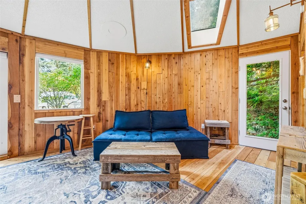 1217 Jamison Street Lummi Island WA 98262