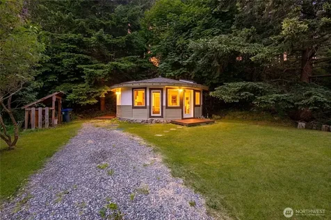 1217 Jamison Street Lummi Island WA 98262