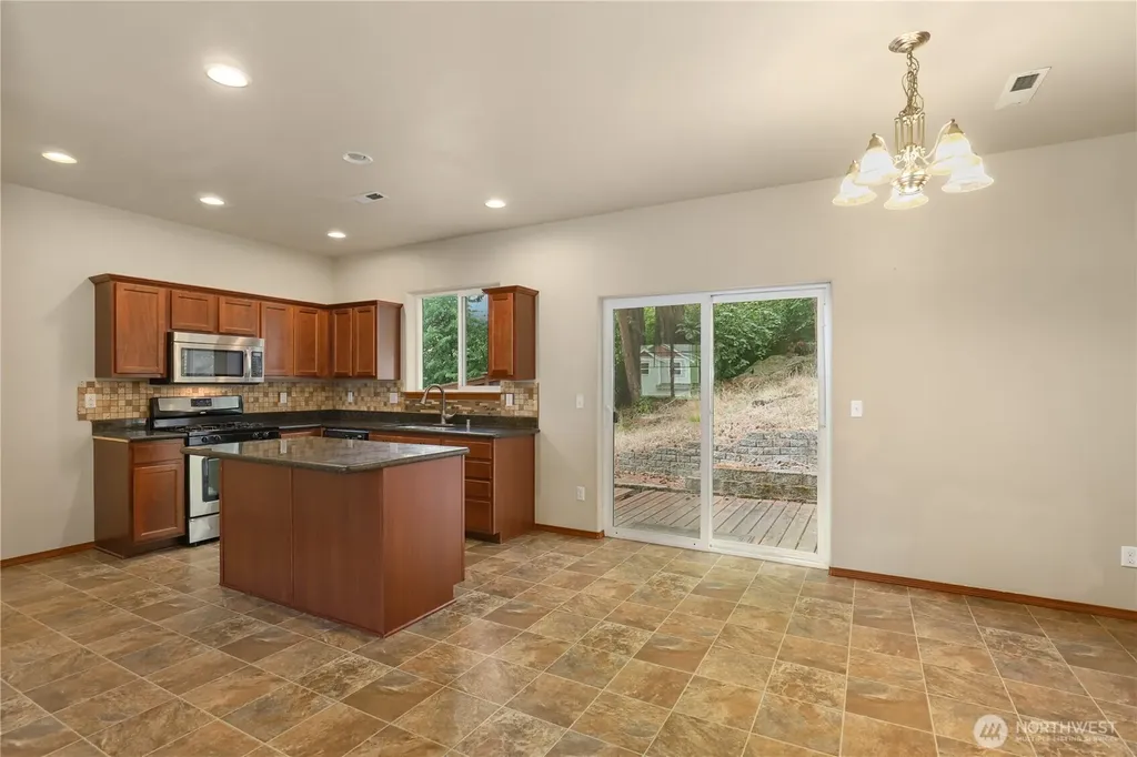 1721 203rd Street Ct E Spanaway WA 98387
