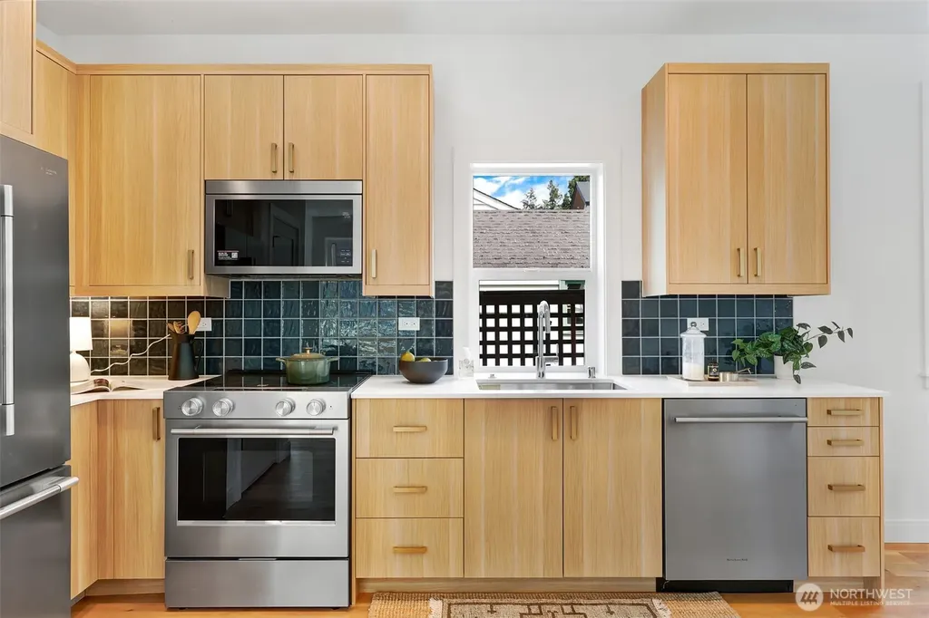 8738 13th Avenue NW Seattle WA 98117