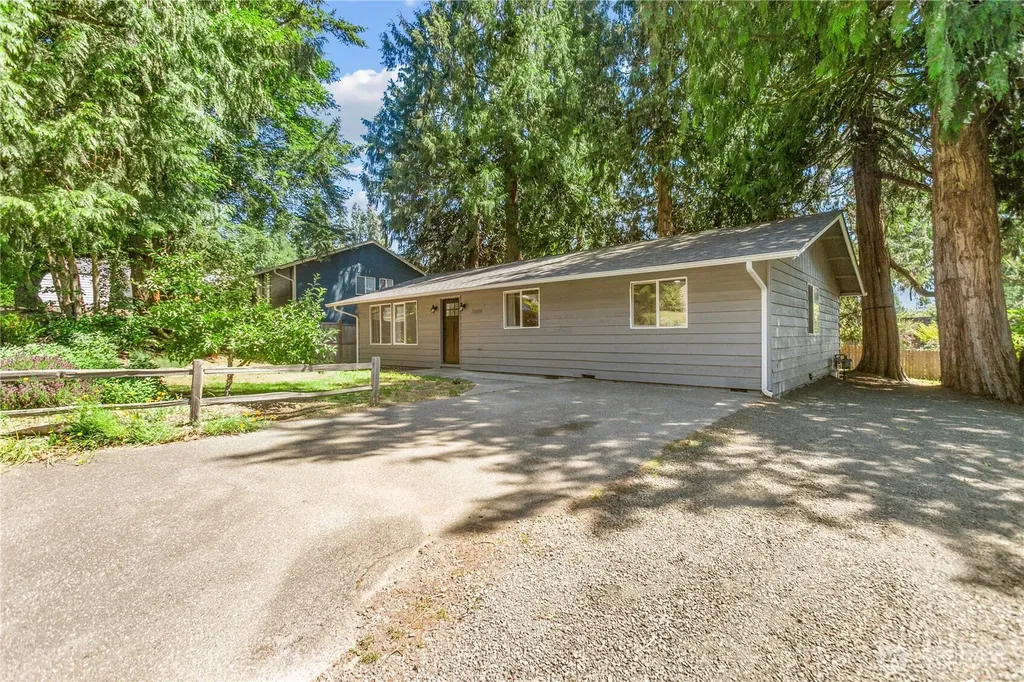 7008 Parkdale Drive NW Bremerton WA 98311