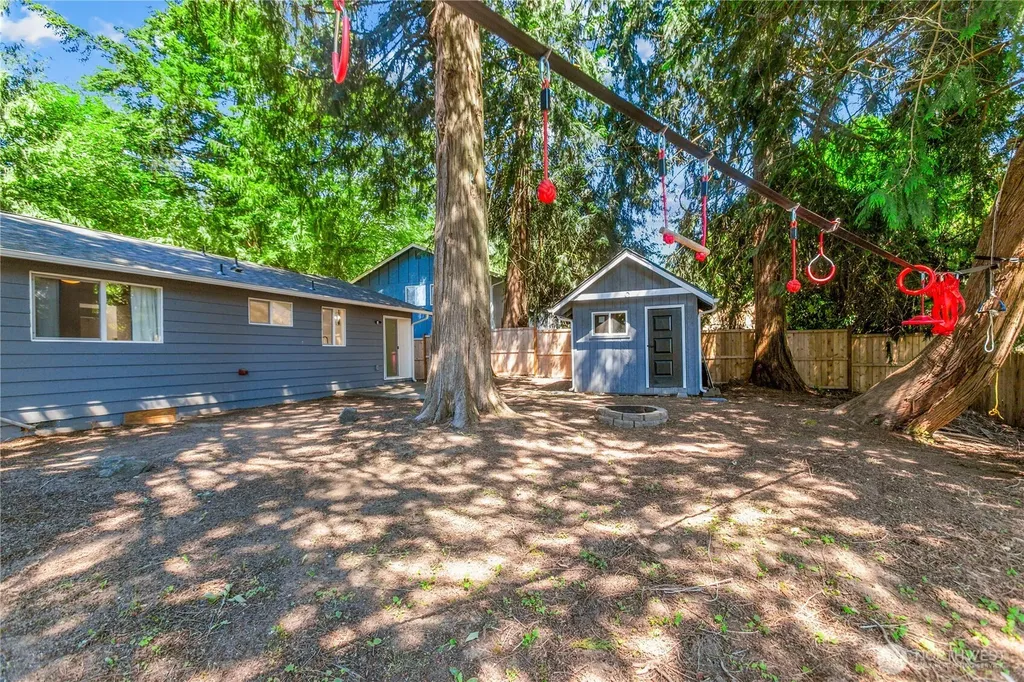 7008 Parkdale Drive NW Bremerton WA 98311