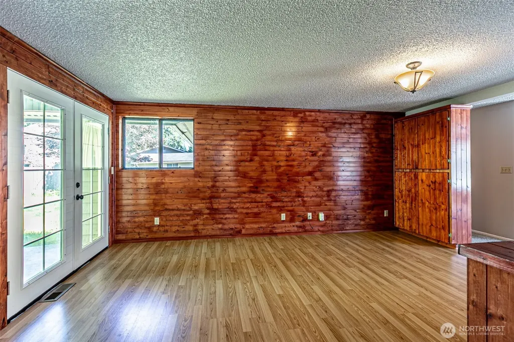 2524 70th Avenue SW Tumwater WA 98512
